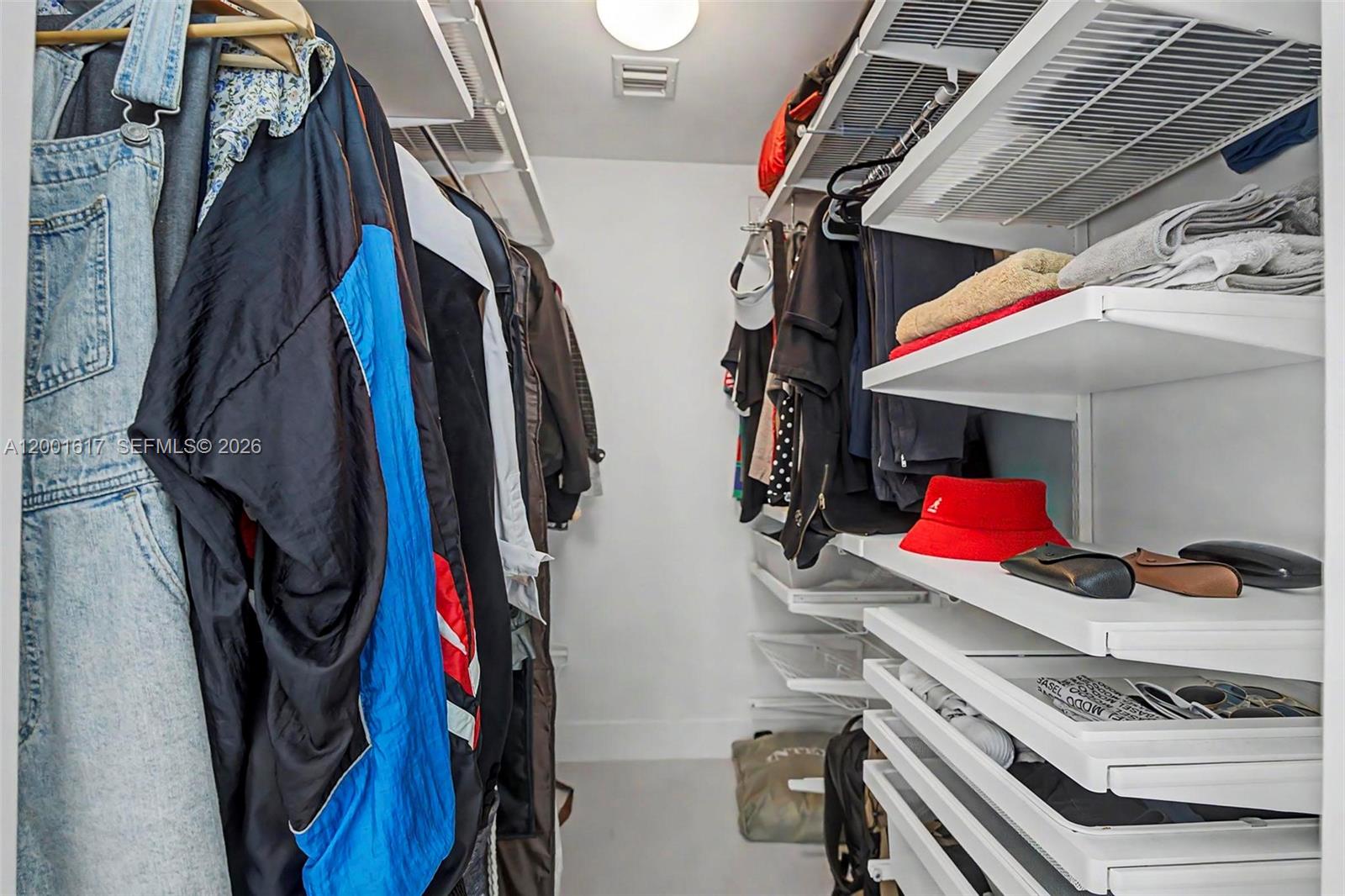 253 NE 2nd St #1608 Miami, FL 33132