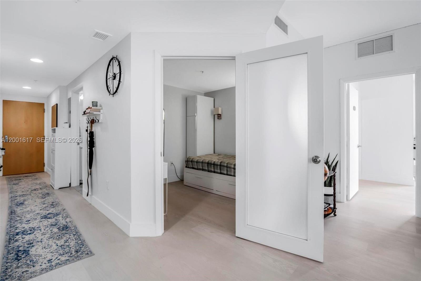 253 NE 2nd St #1608 Miami, FL 33132