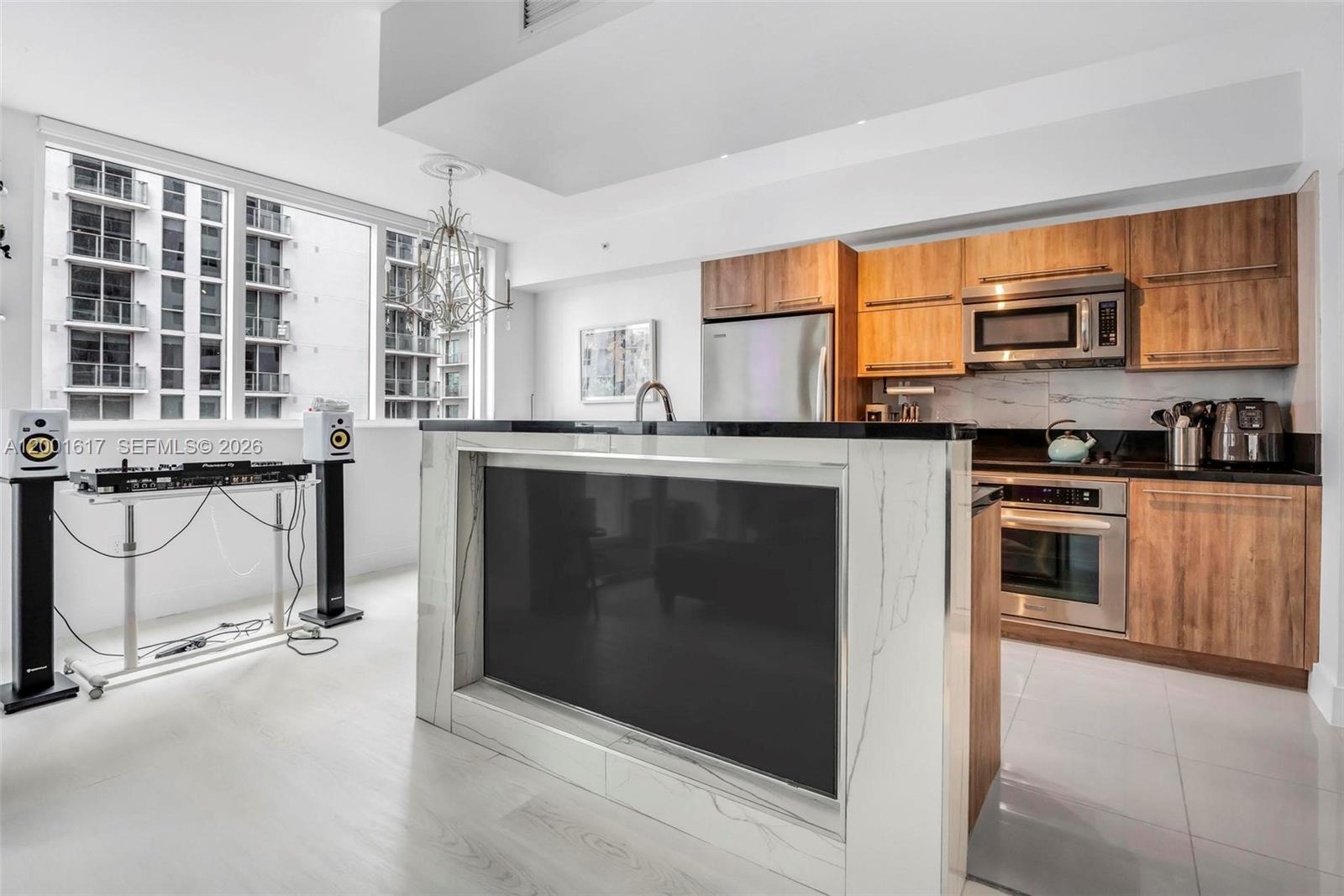 253 NE 2nd St #1608 Miami, FL 33132