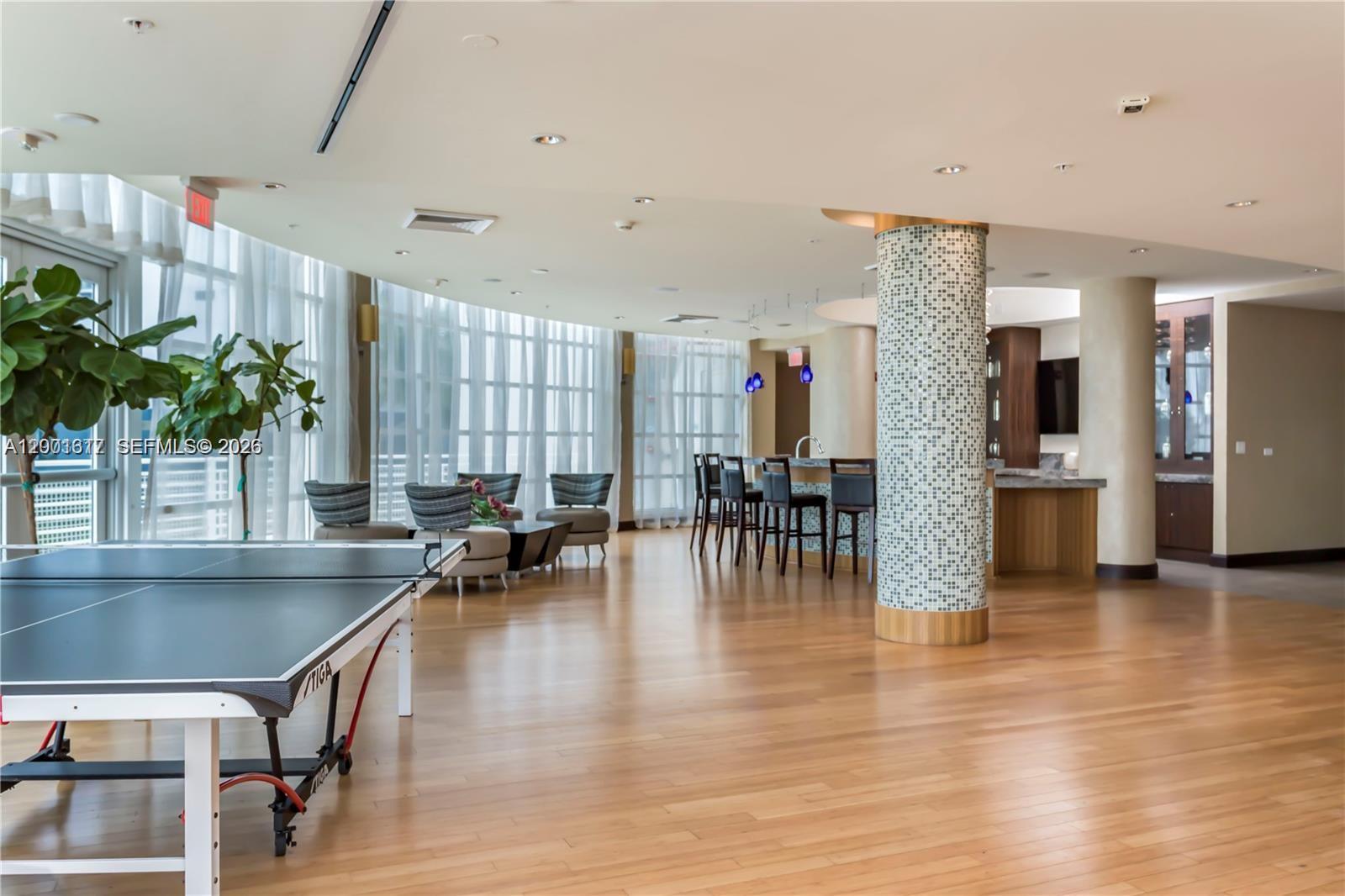 253 NE 2nd St #1608 Miami, FL 33132