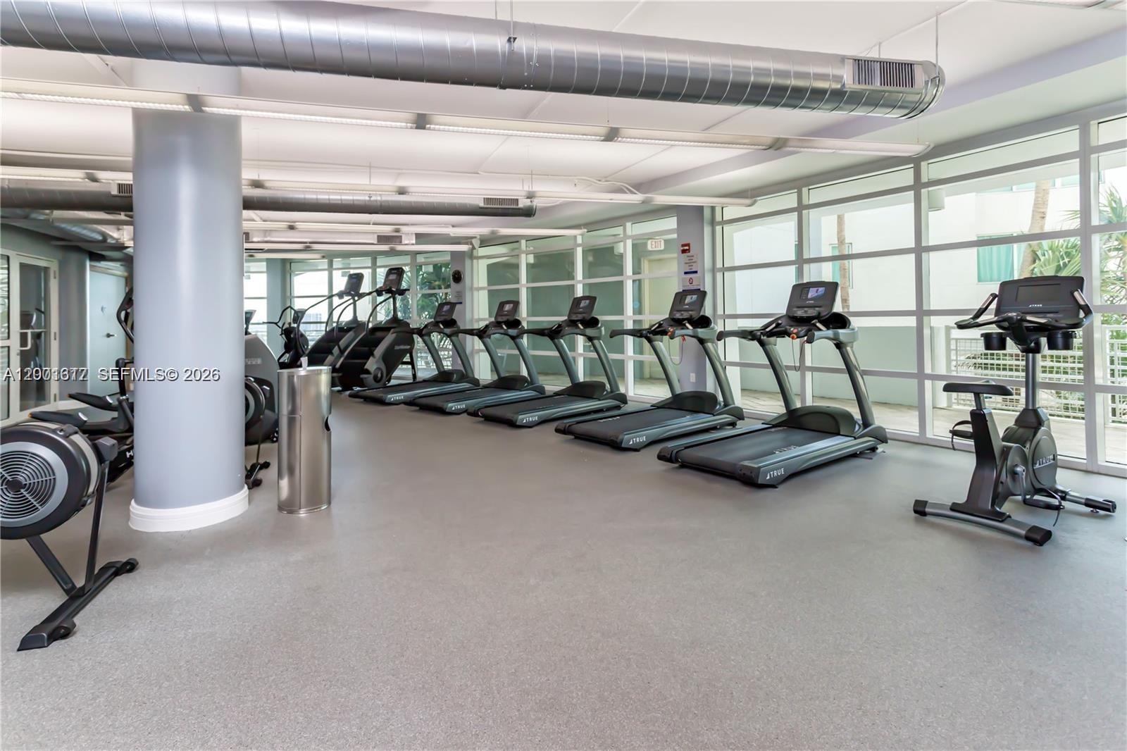 253 NE 2nd St #1608 Miami, FL 33132