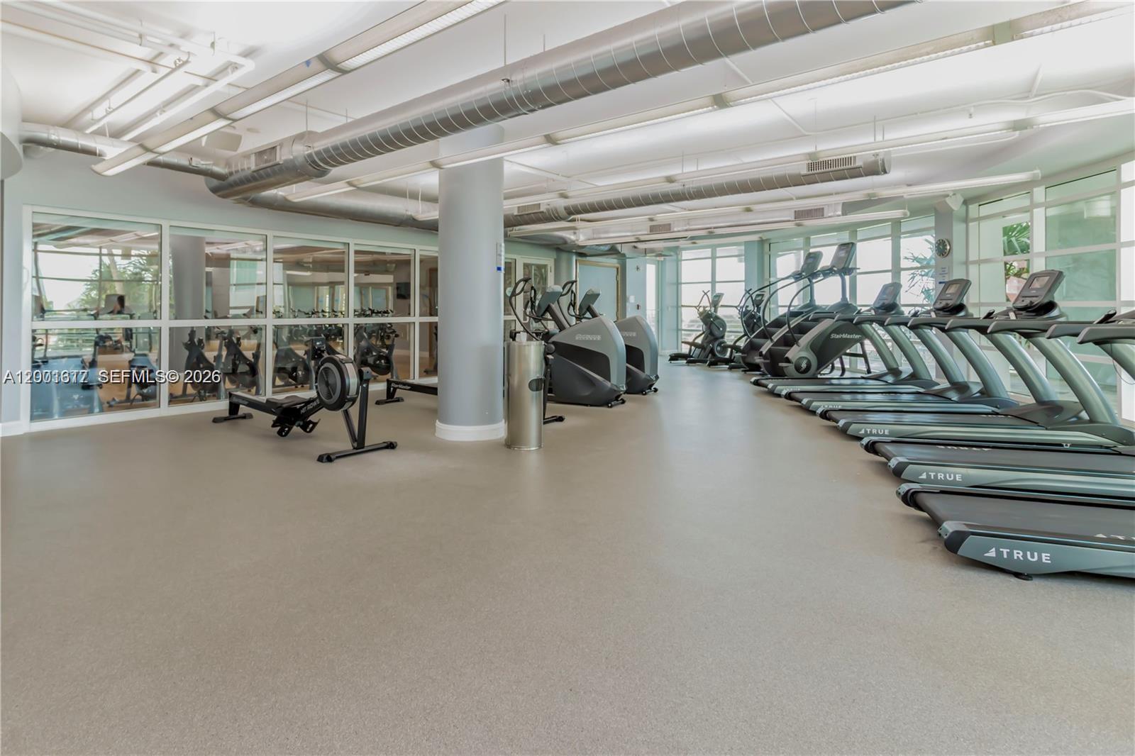 253 NE 2nd St #1608 Miami, FL 33132