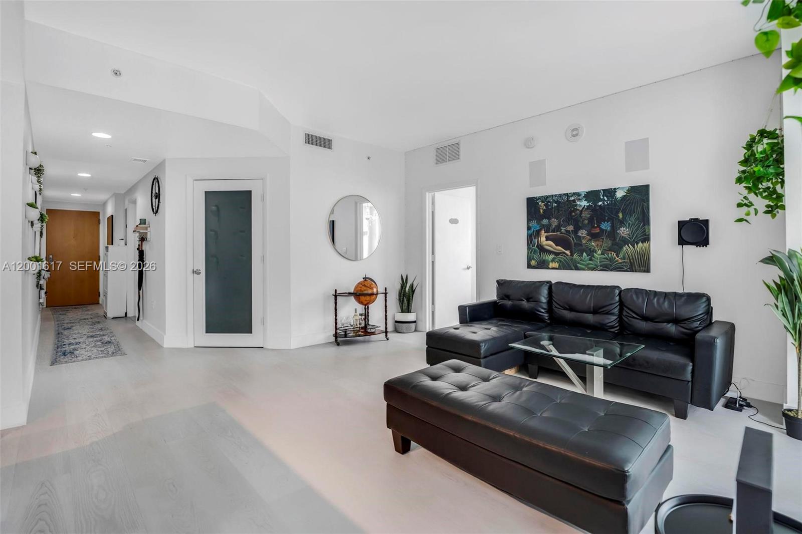 253 NE 2nd St #1608 Miami, FL 33132