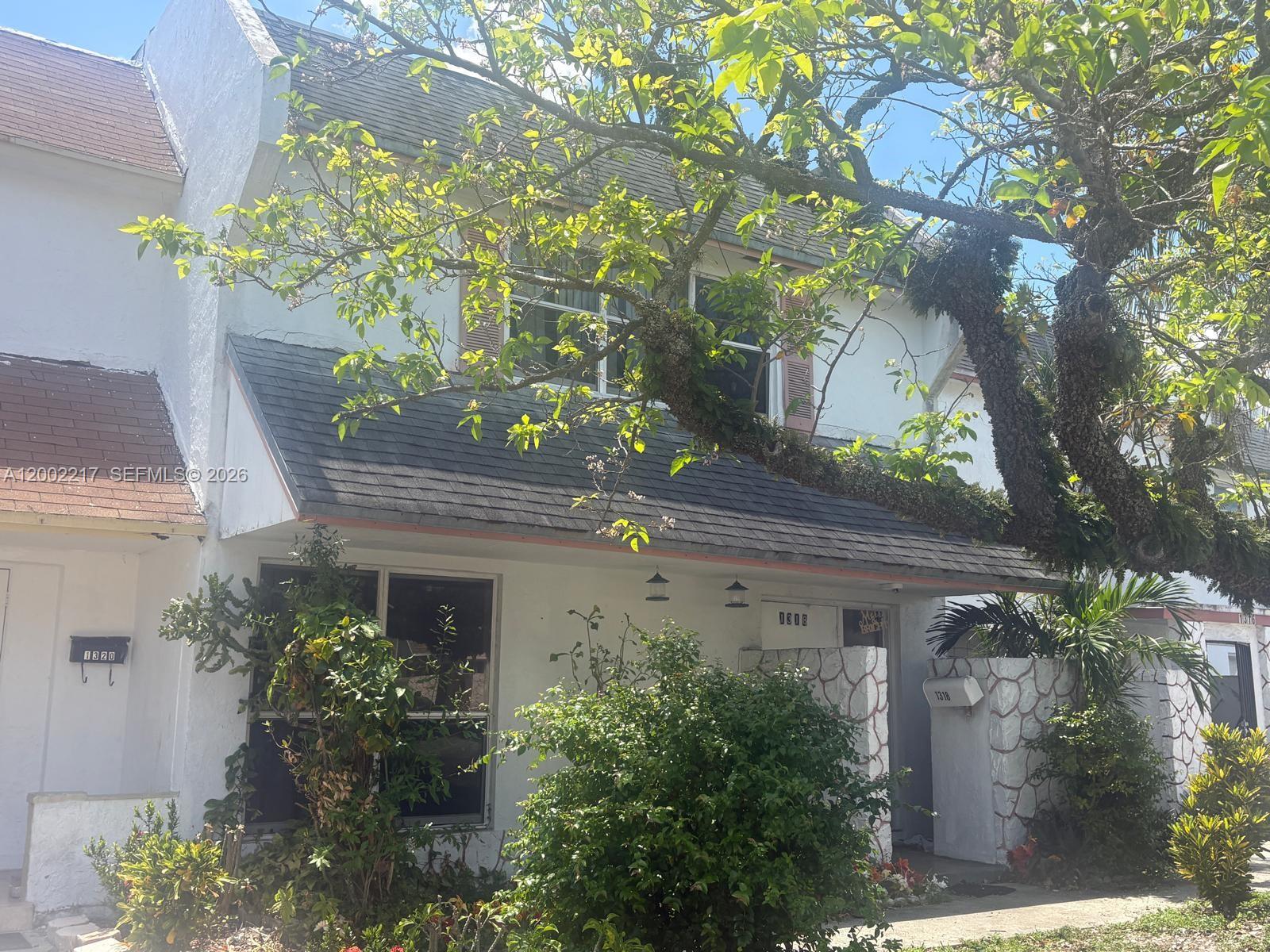 1318 Silverado Dr