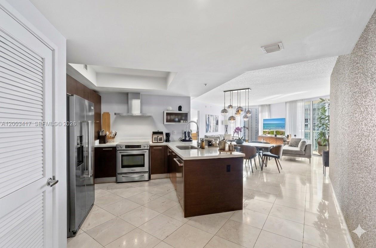 image St Tropez Sunny Isles11