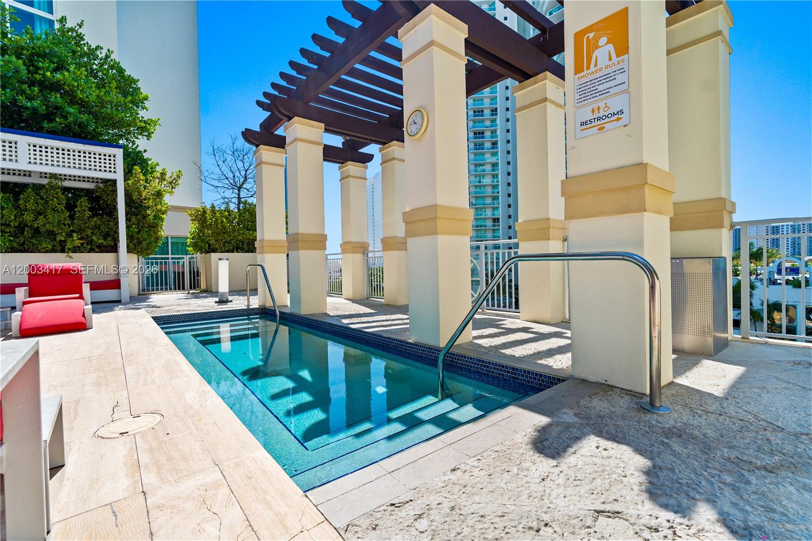 image St Tropez Sunny Isles30