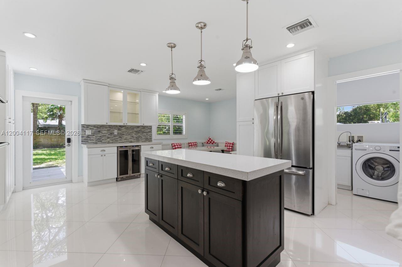 9870 SW 96th St Miami, FL 33176