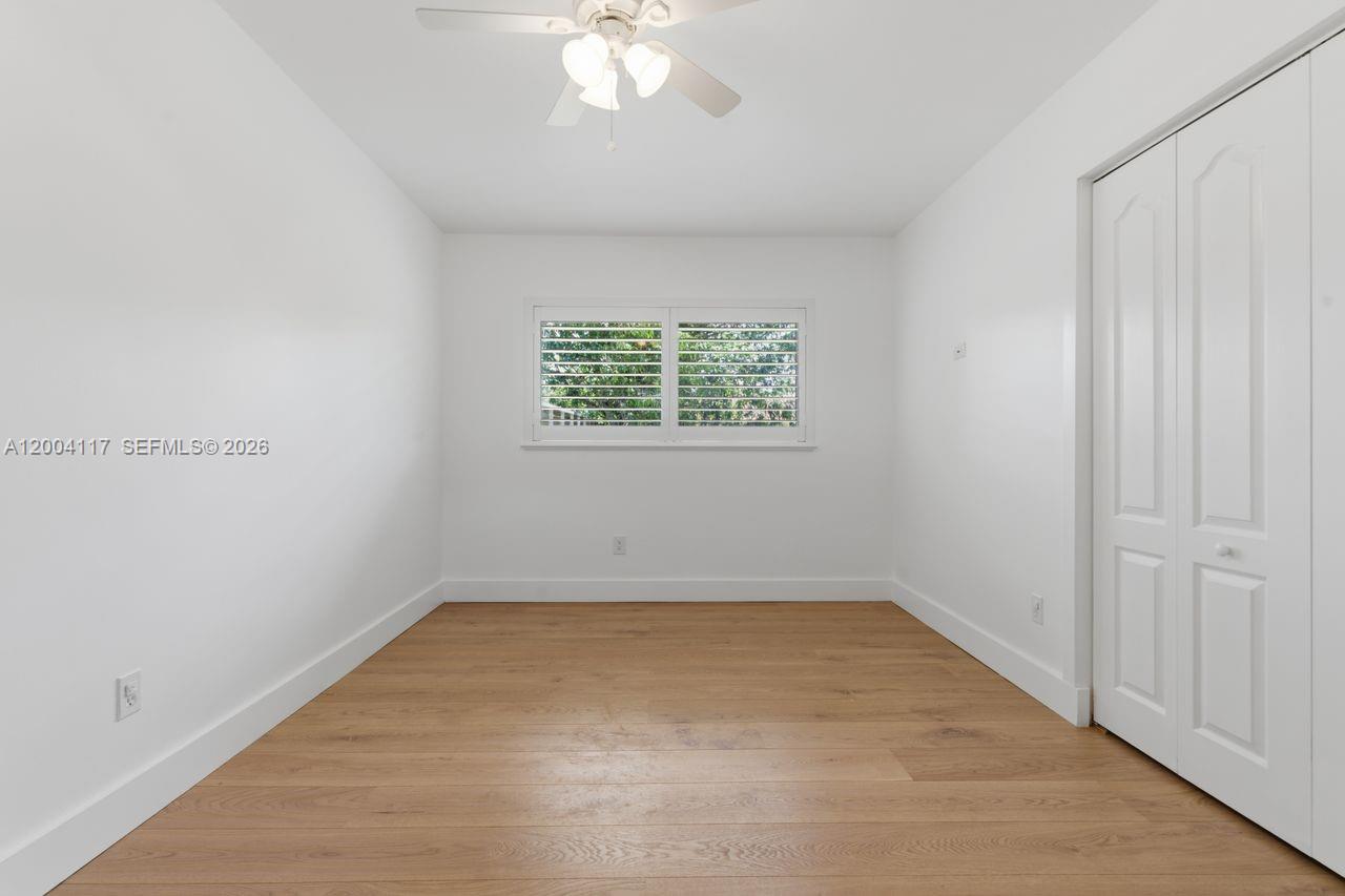 9870 SW 96th St Miami, FL 33176