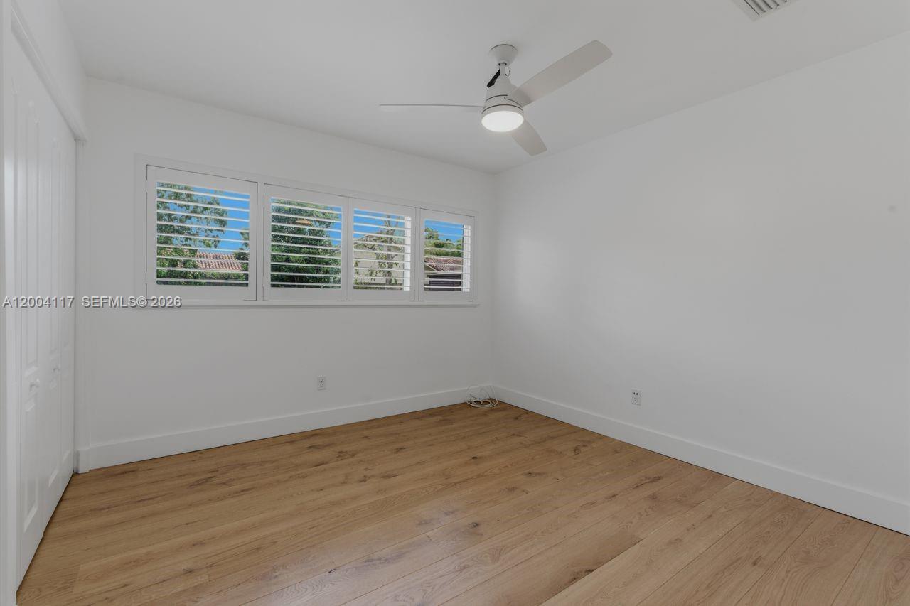 9870 SW 96th St Miami, FL 33176