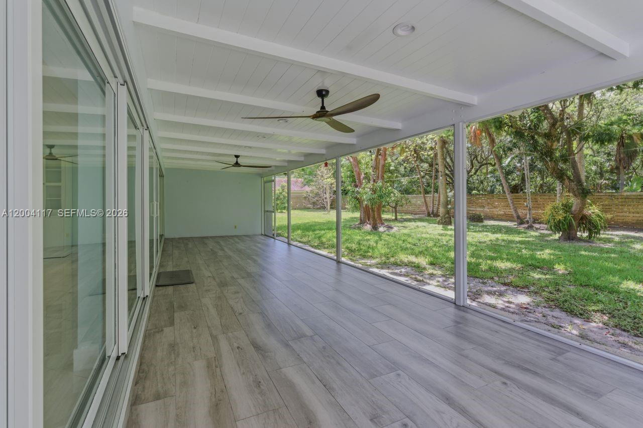 9870 SW 96th St Miami, FL 33176