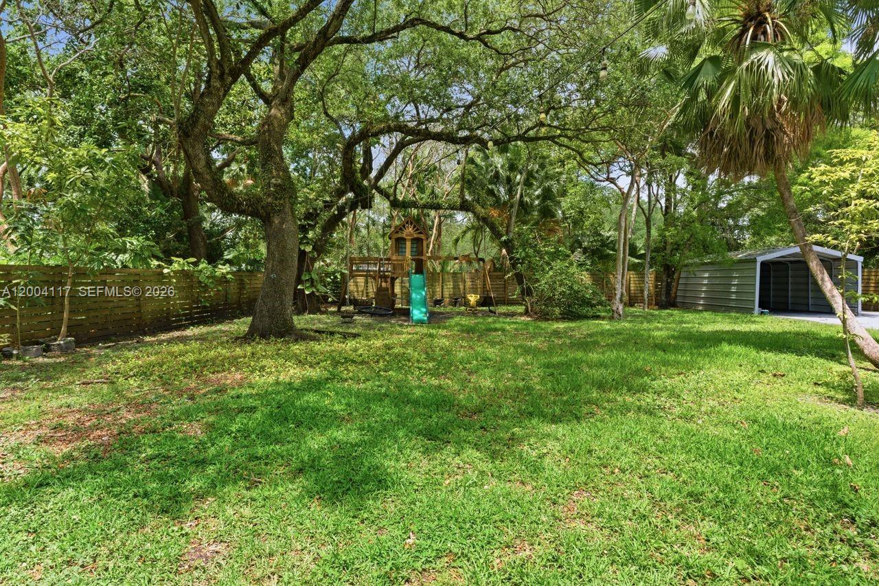 9870 SW 96th St Miami, FL 33176