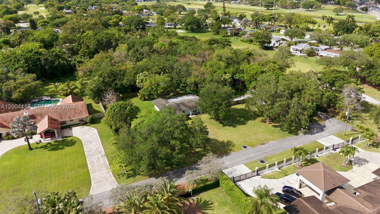 9870 SW 96th St Miami, FL 33176