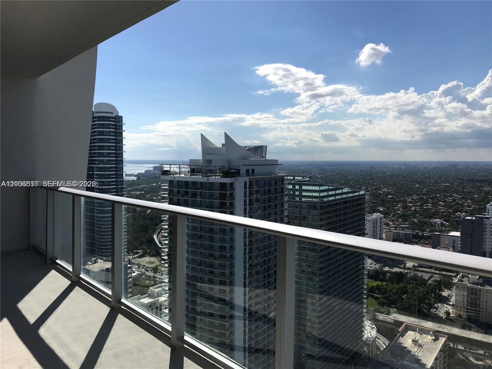 1010 Brickell Ave #4609 Miami, FL 33131