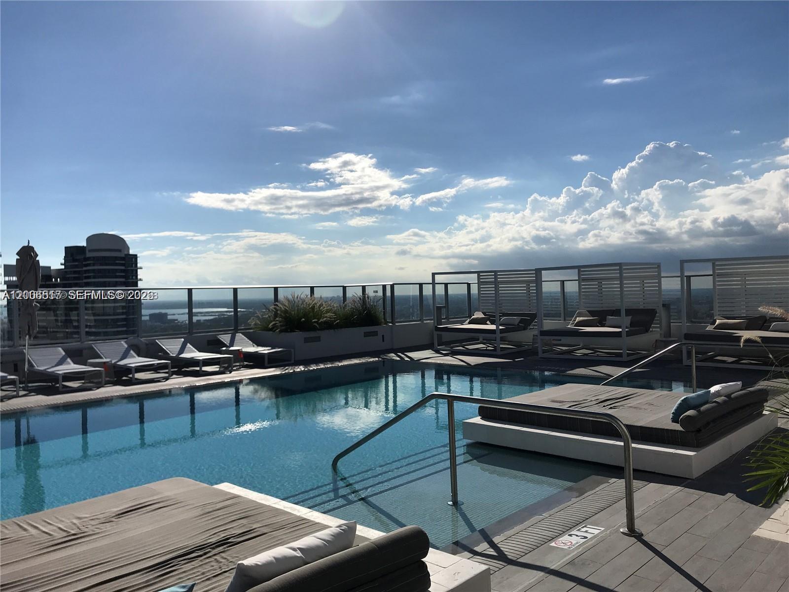 1010 Brickell Ave #4609 Miami, FL 33131