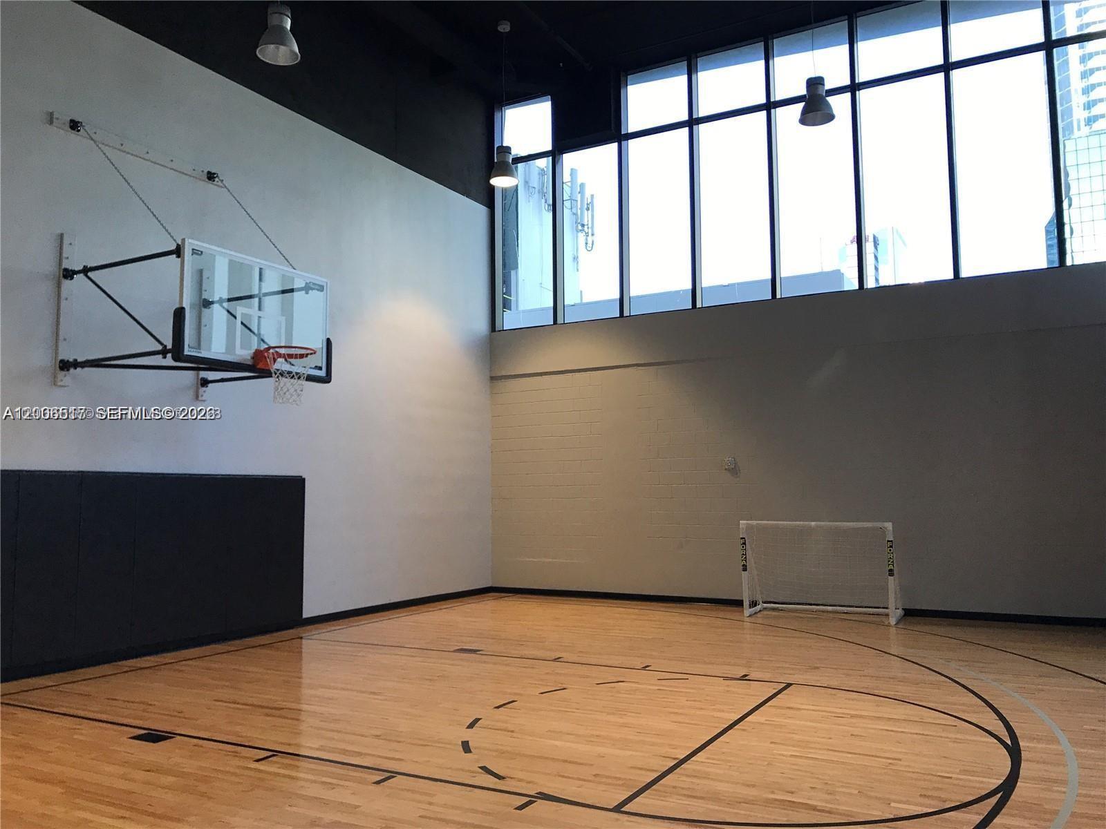 1010 Brickell Ave #4609 Miami, FL 33131