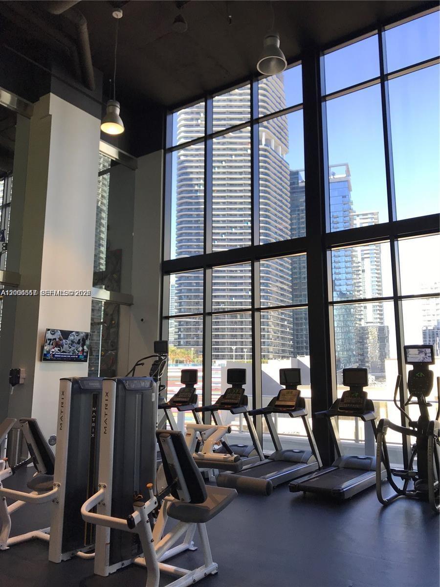 1010 Brickell Ave #4609 Miami, FL 33131