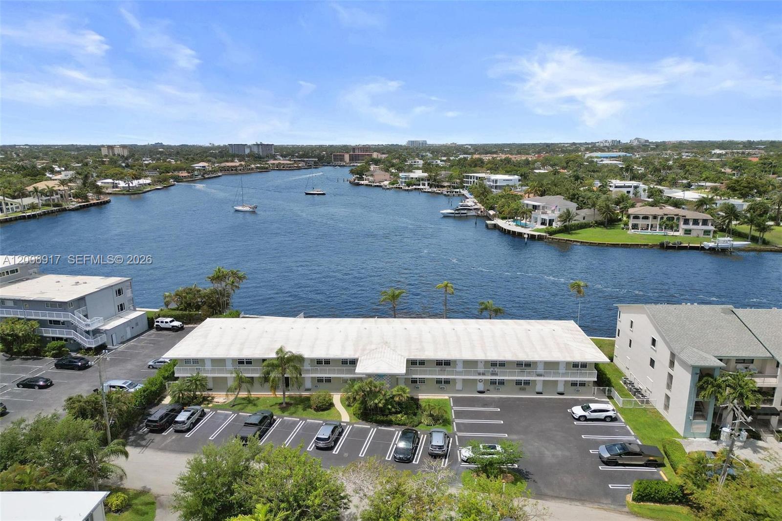 1105 S Riverside Dr #107