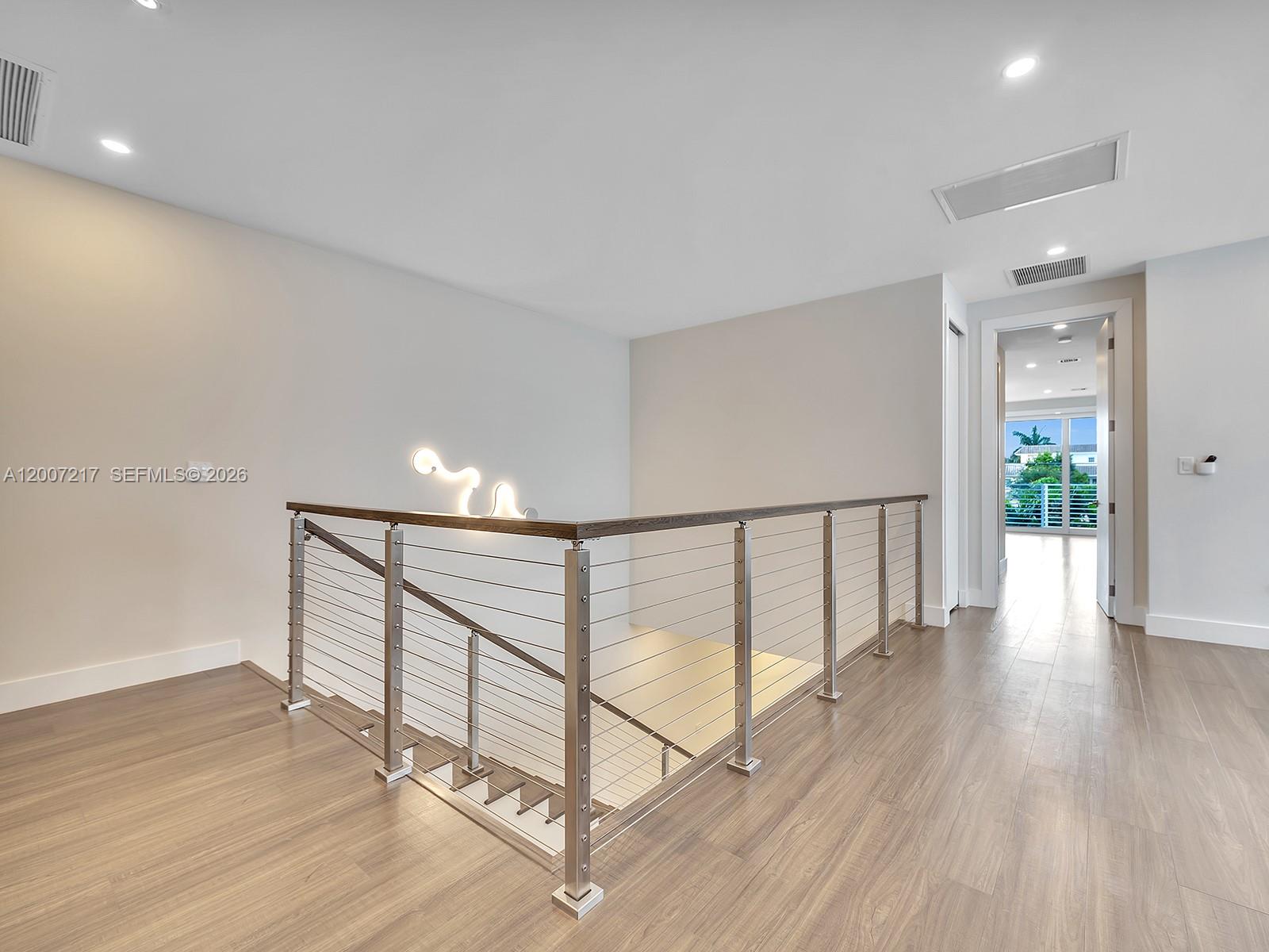 1808 Coral Rdg Dr Fort Lauderdale, FL 33305