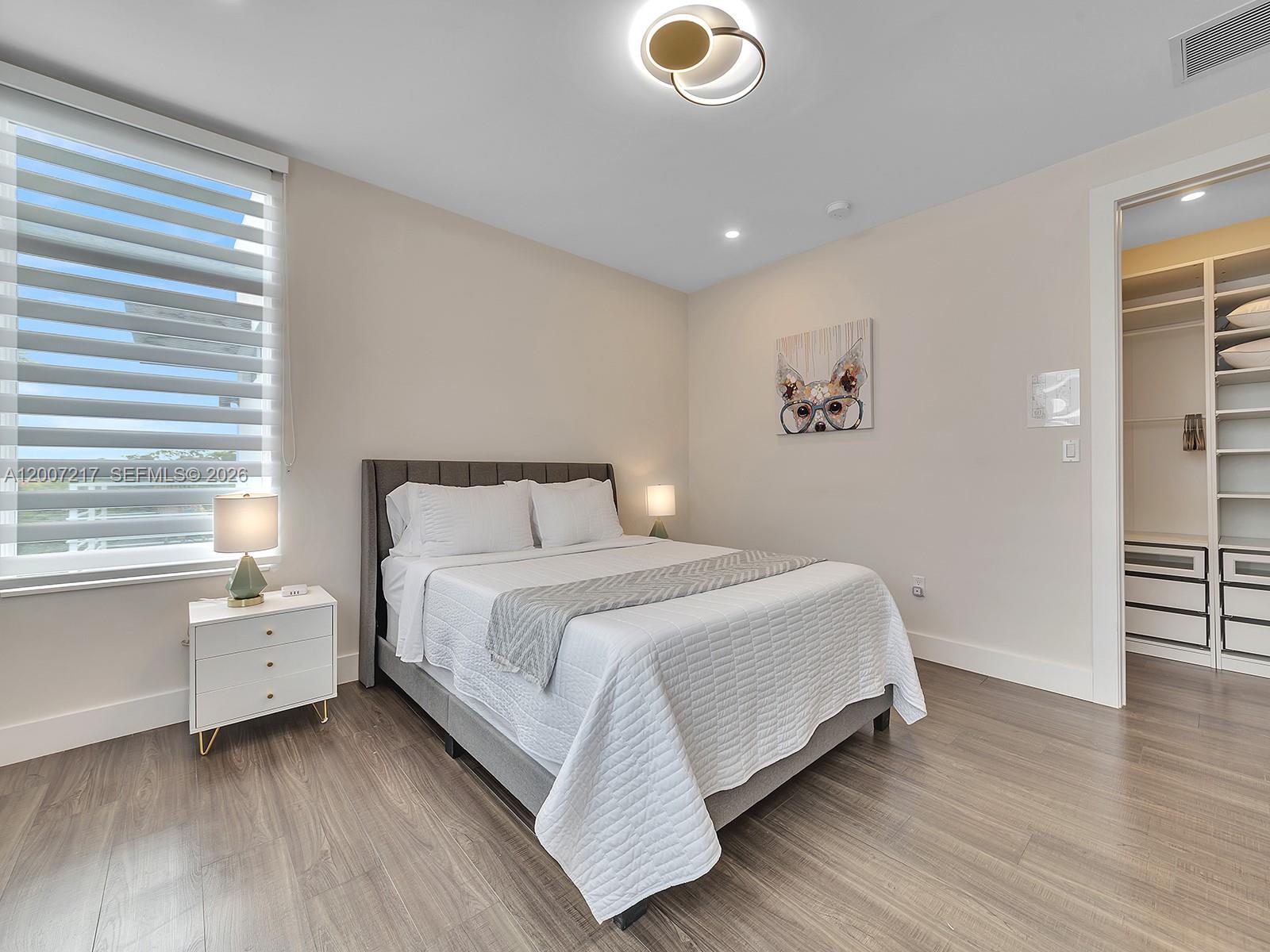 1808 Coral Rdg Dr Fort Lauderdale, FL 33305