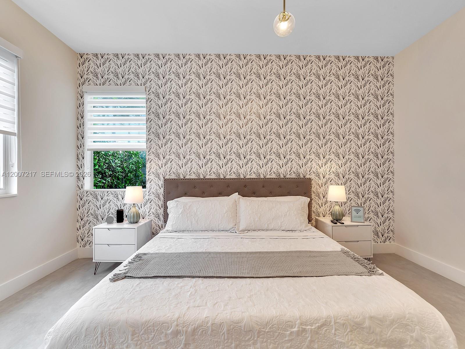 1808 Coral Rdg Dr Fort Lauderdale, FL 33305