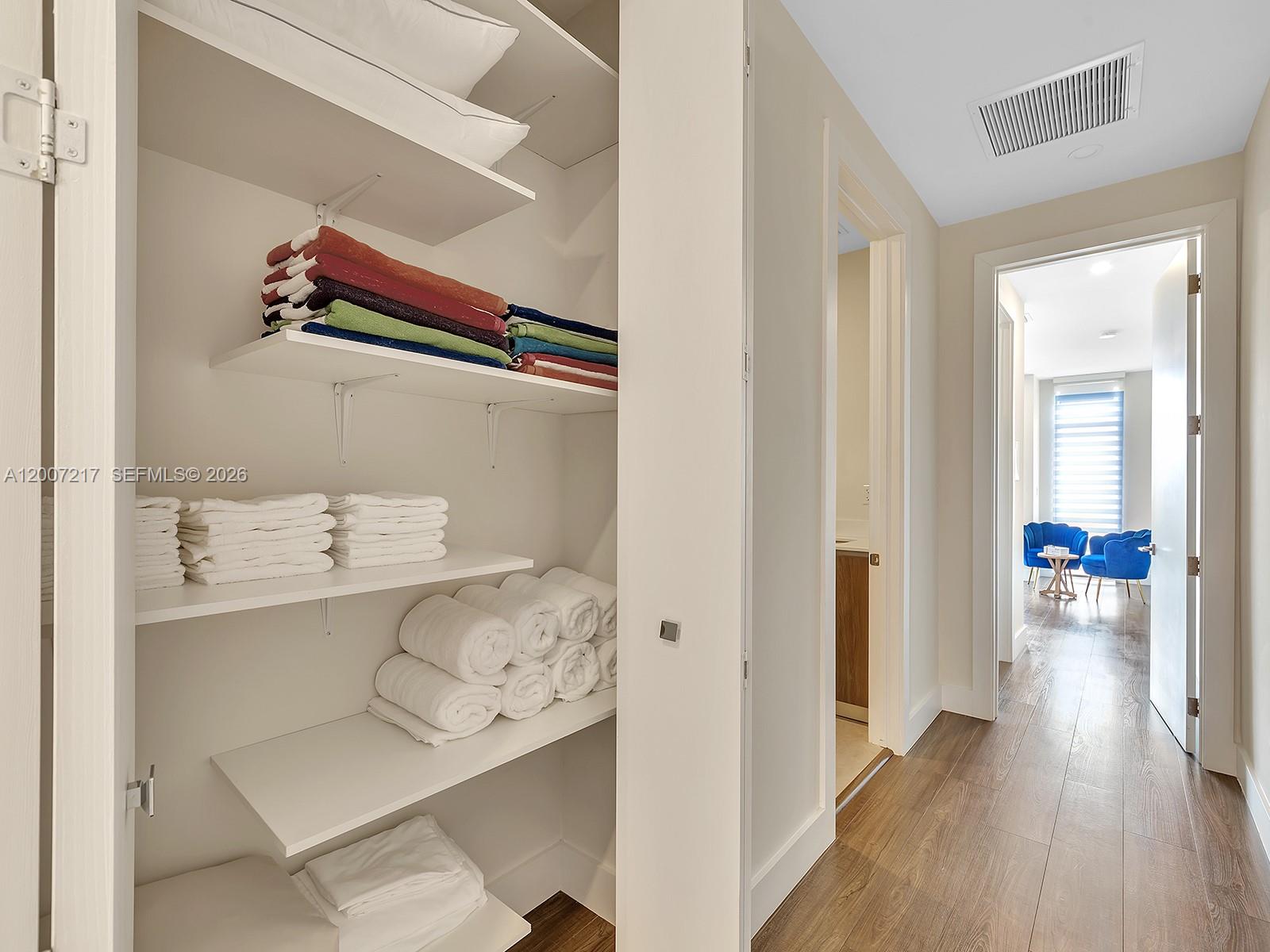 1808 Coral Rdg Dr Fort Lauderdale, FL 33305