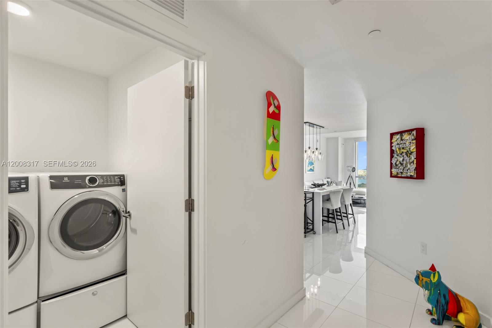 851 NE 1st Ave #3707 Miami, FL 33132