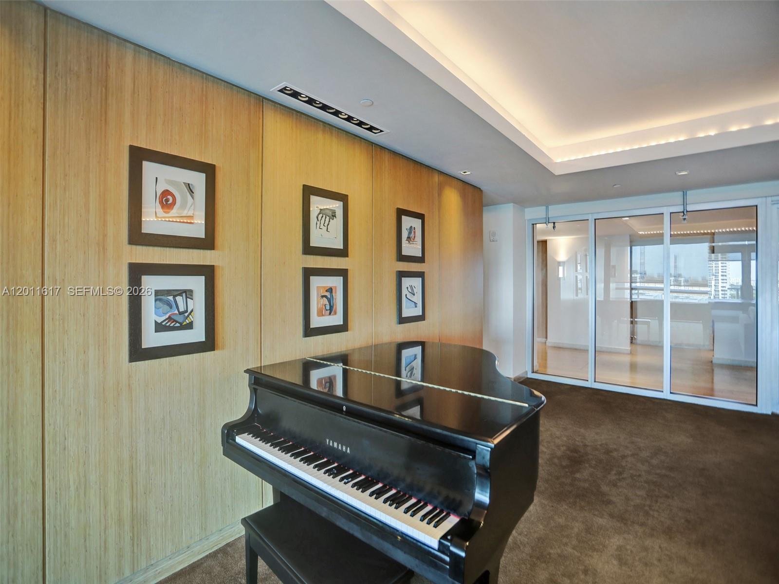 900 Biscayne Blvd #1808 Miami, FL 33132