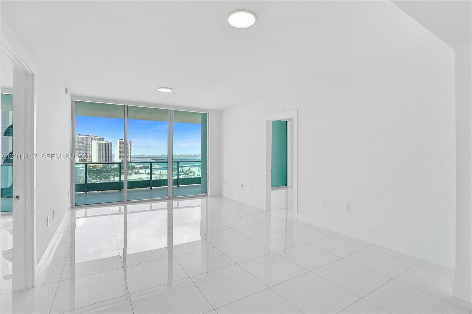 900 Biscayne Blvd #1808 Miami, FL 33132