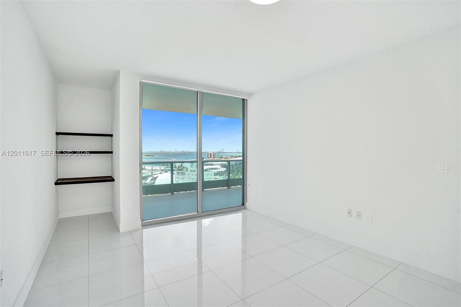 900 Biscayne Blvd #1808 Miami, FL 33132