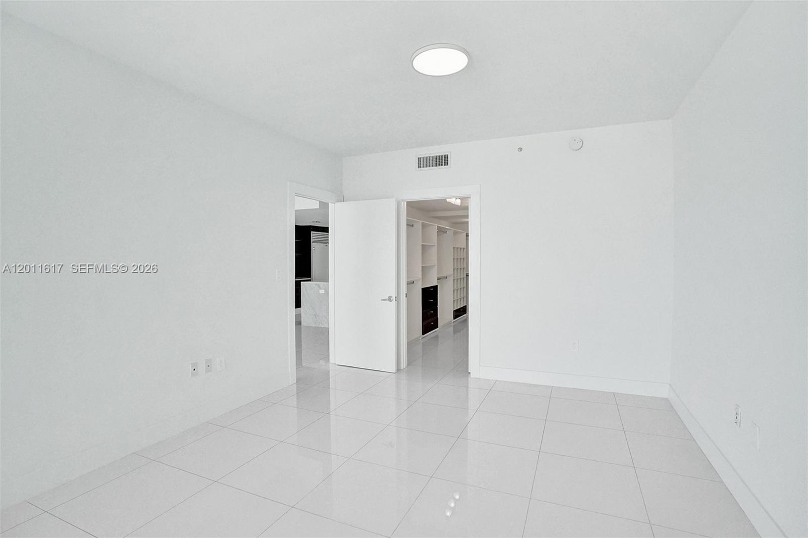 900 Biscayne Blvd #1808 Miami, FL 33132
