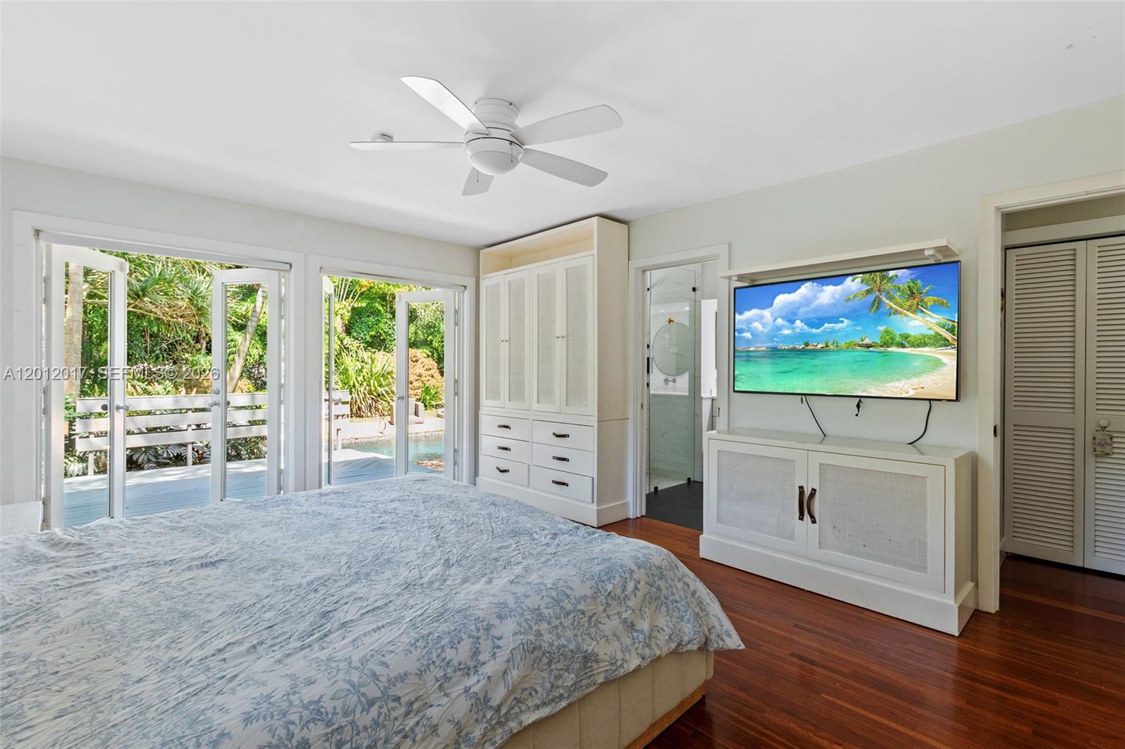 11220 SW 74th Ave Pinecrest, FL 33156