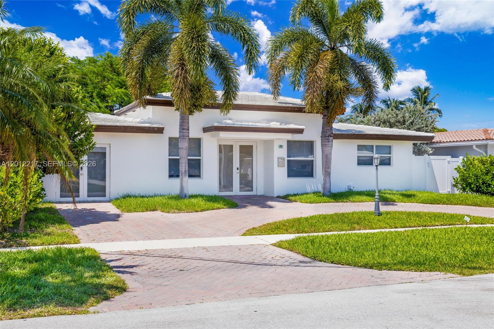 31 SE 12th St Pompano Beach, FL 33060