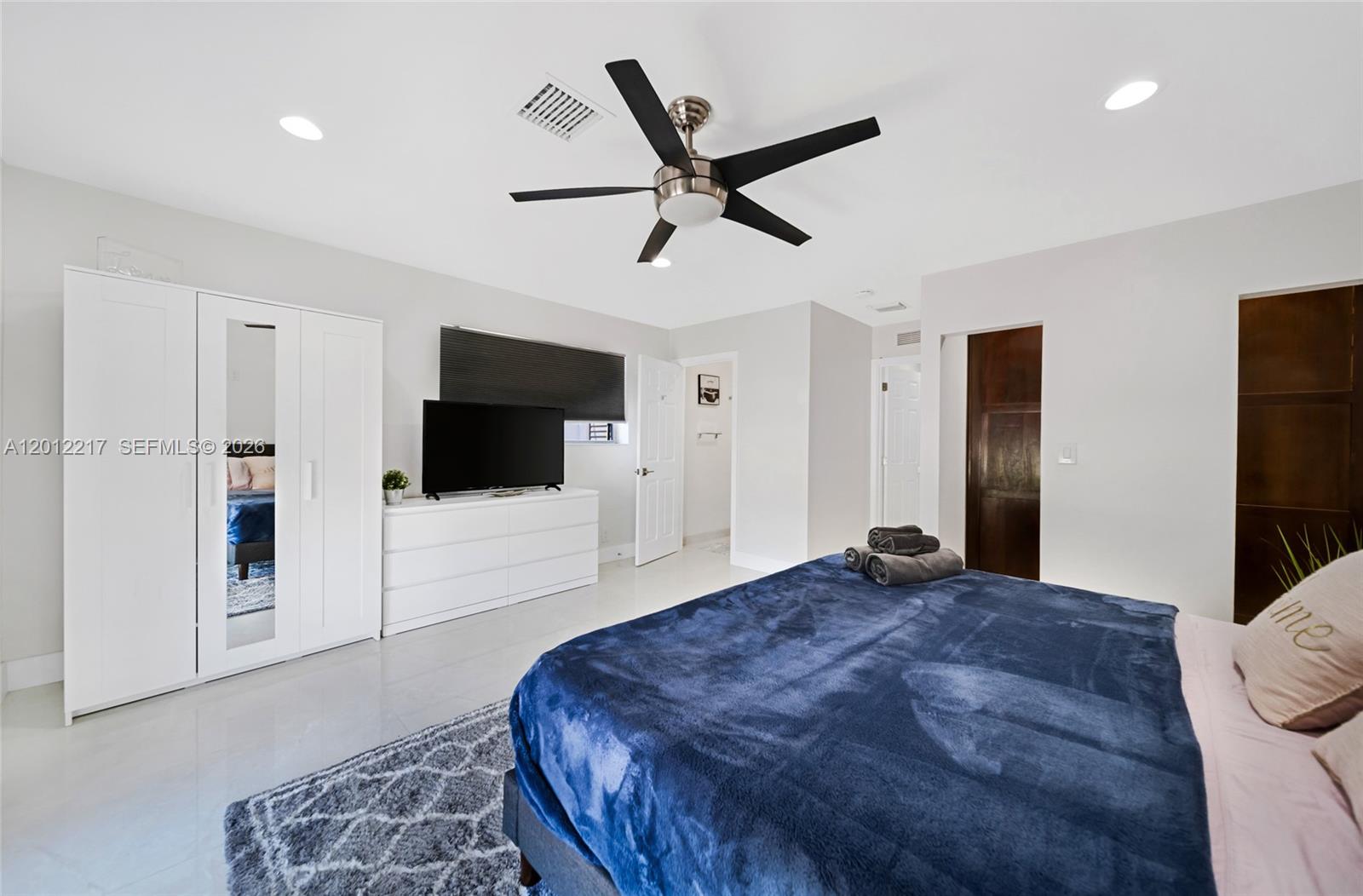 31 SE 12th St Pompano Beach, FL 33060
