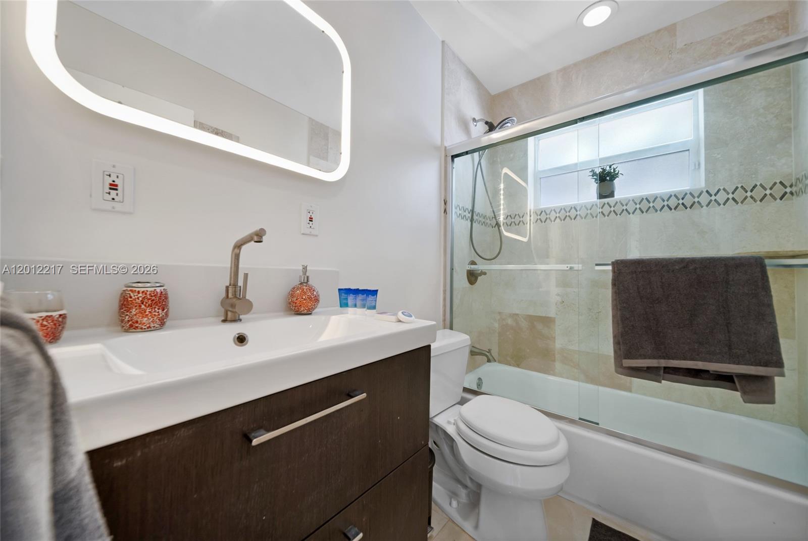 31 SE 12th St Pompano Beach, FL 33060