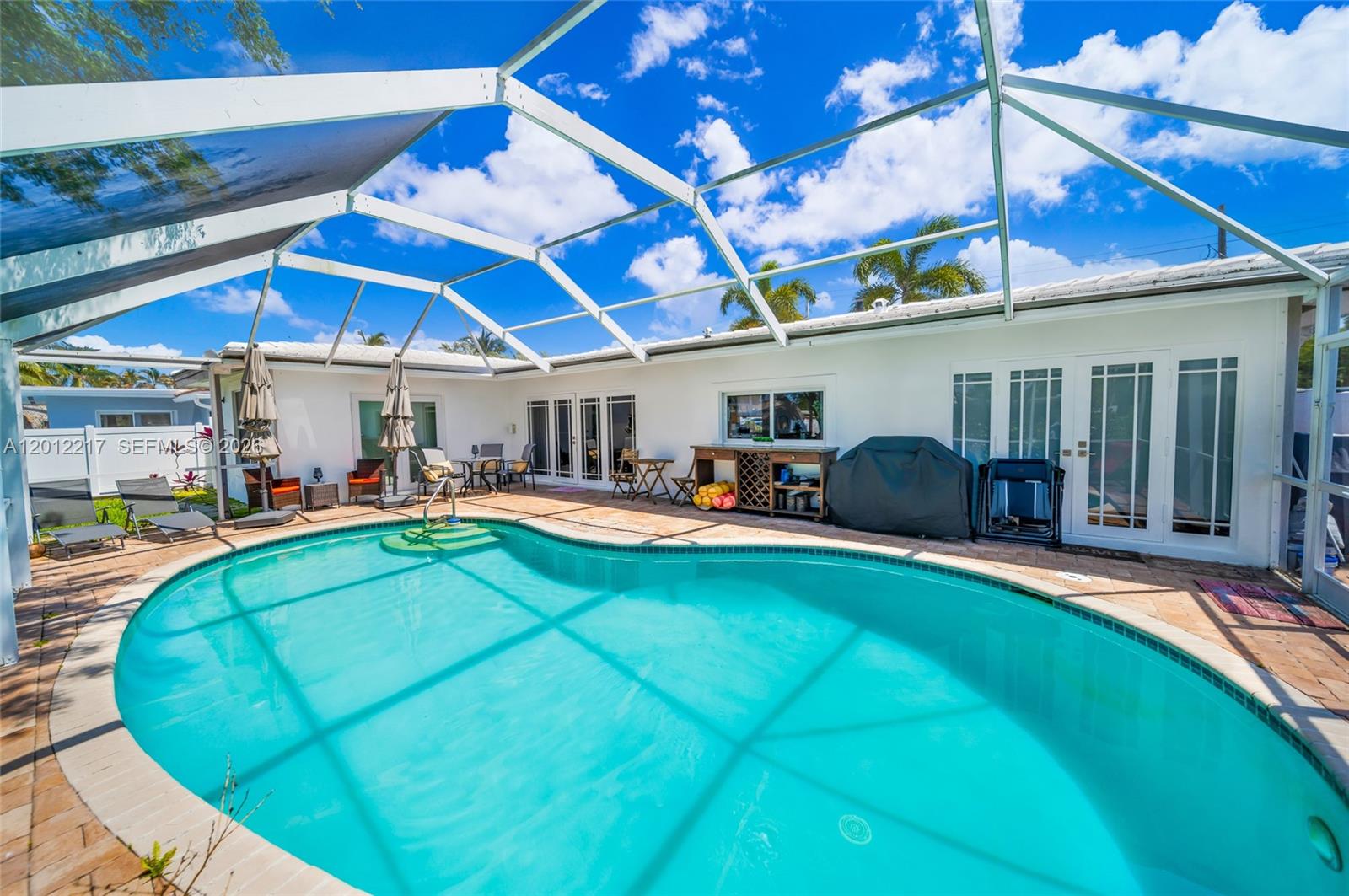 31 SE 12th St Pompano Beach, FL 33060