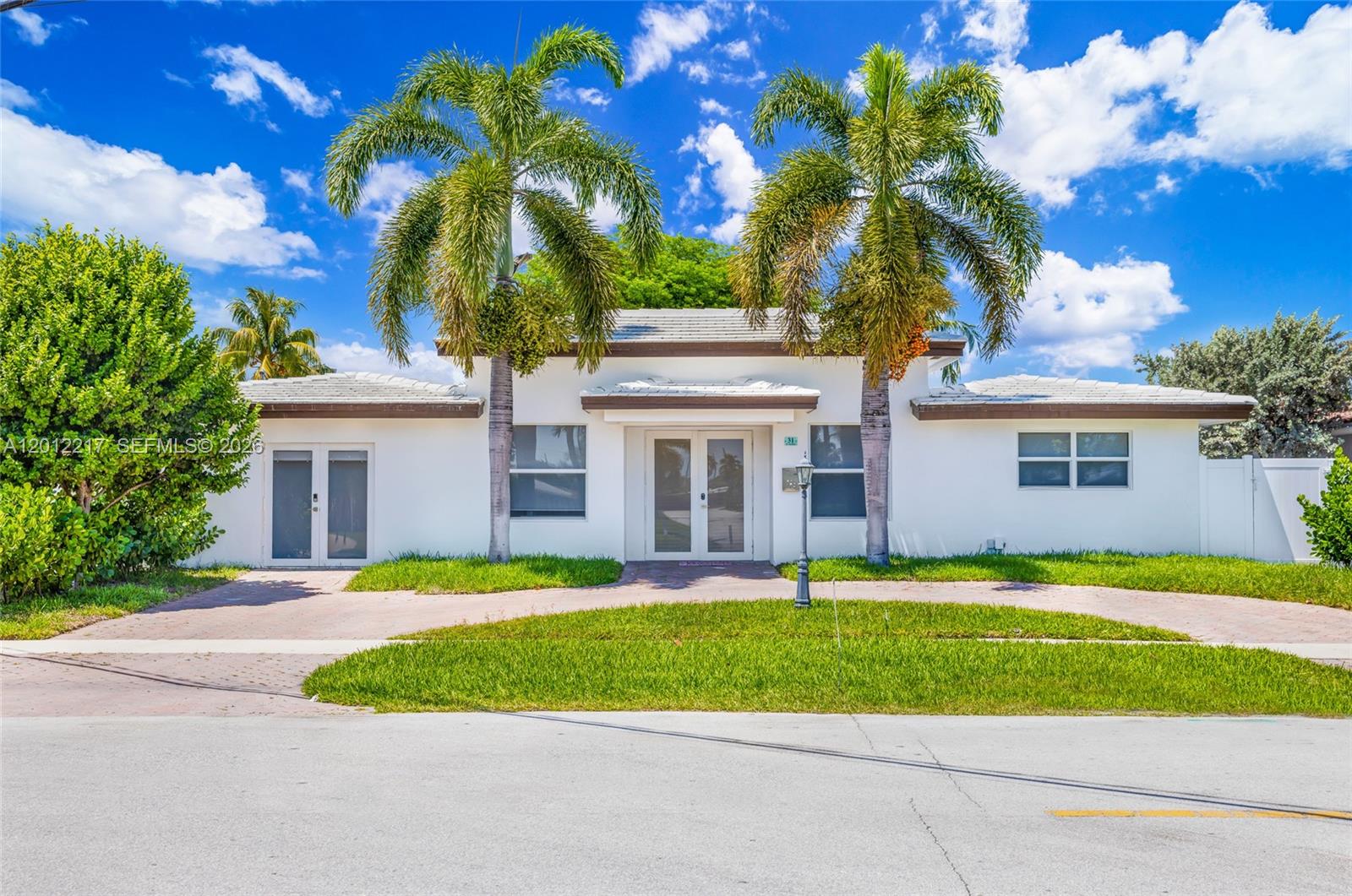 31 SE 12th St Pompano Beach, FL 33060