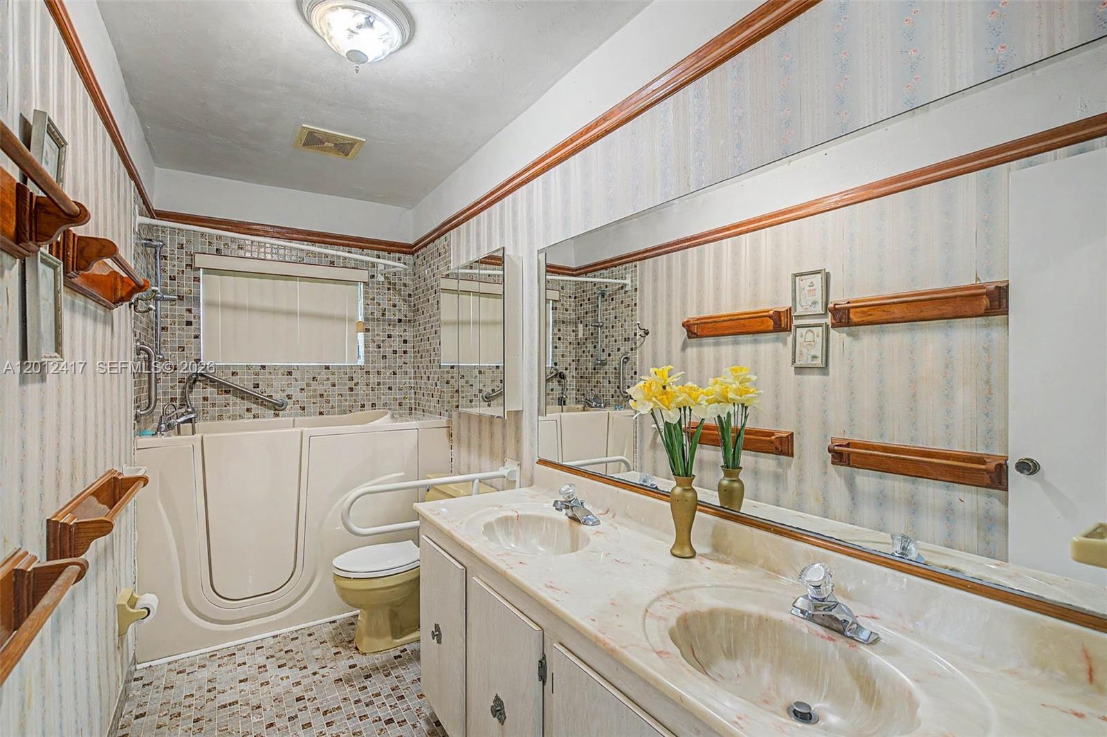 11380 SW 131st St Miami, FL 33176