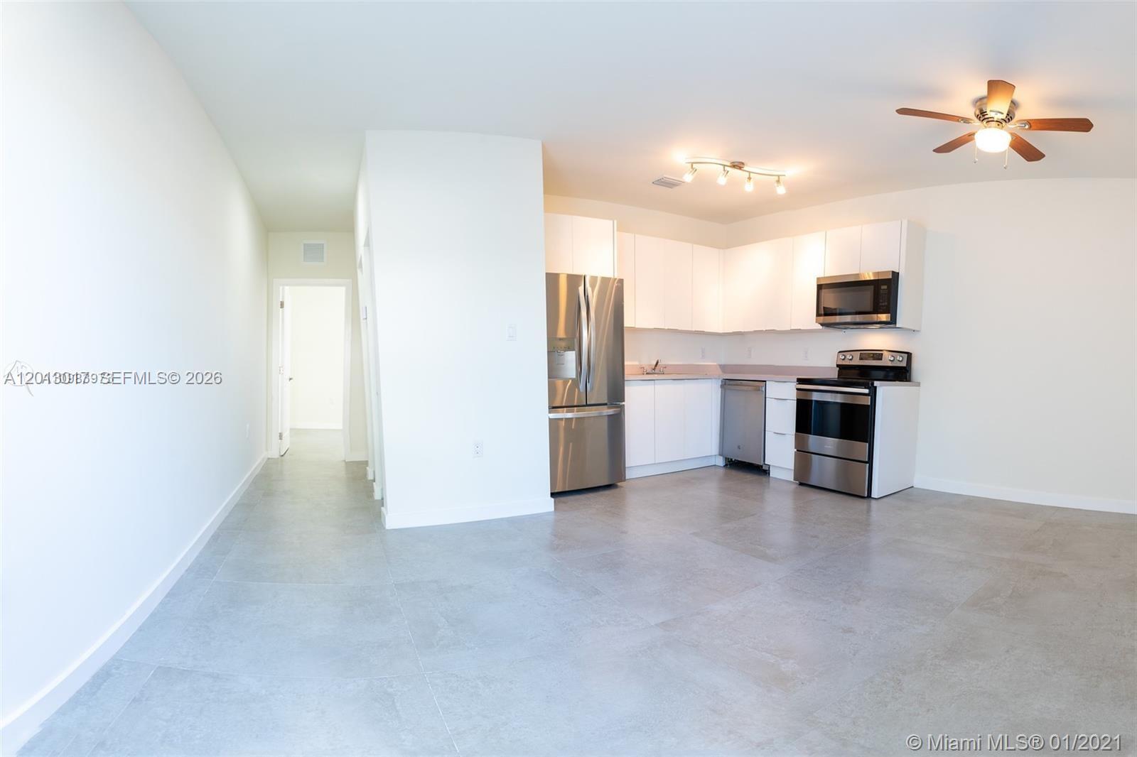120 NE 71st St #3