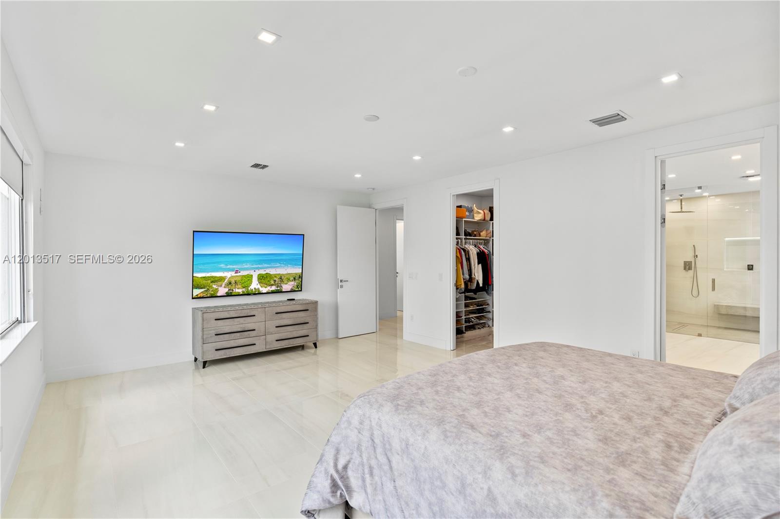 3188 NE 211th Ter Aventura, FL 33180