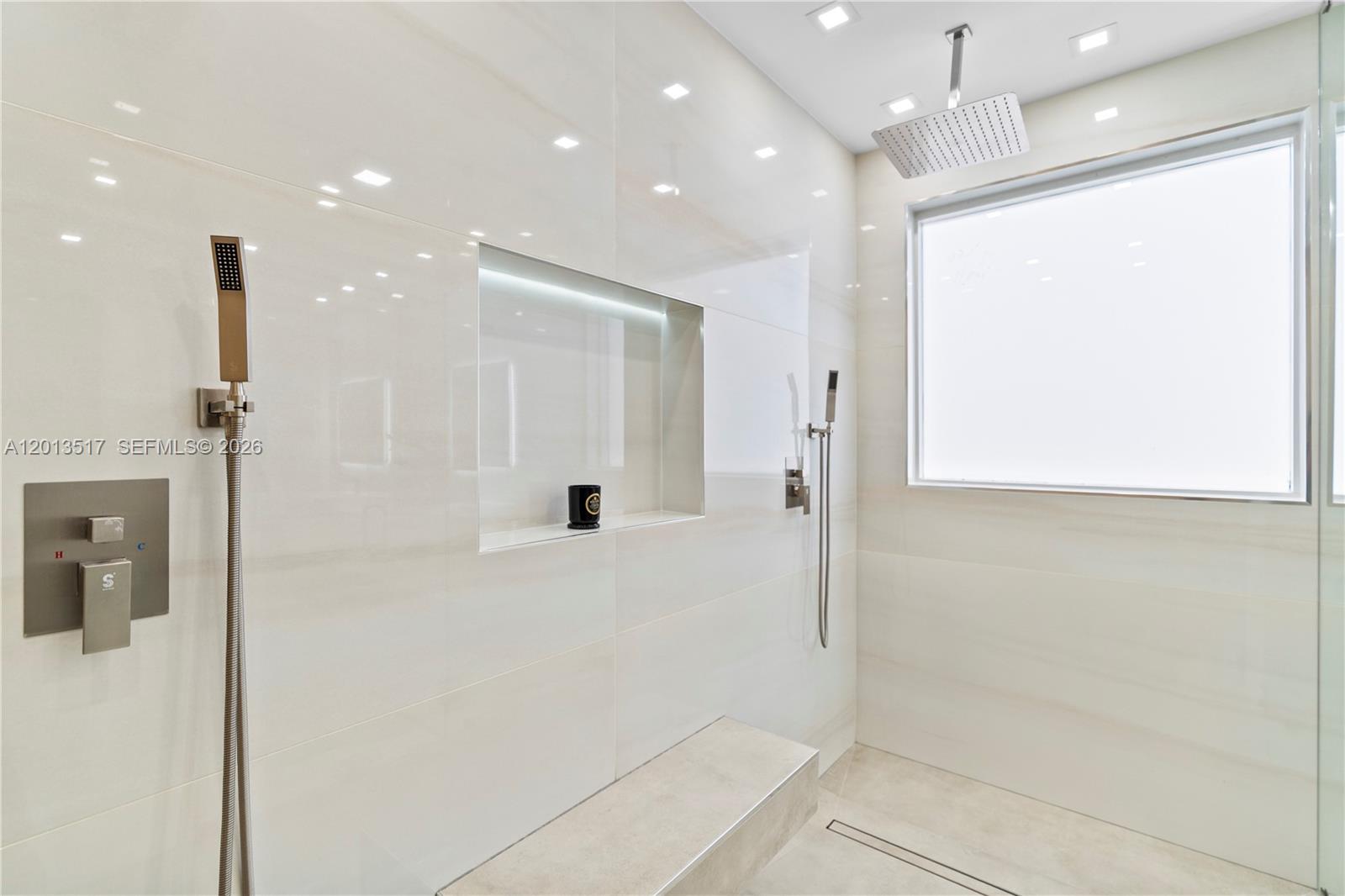 3188 NE 211th Ter Aventura, FL 33180