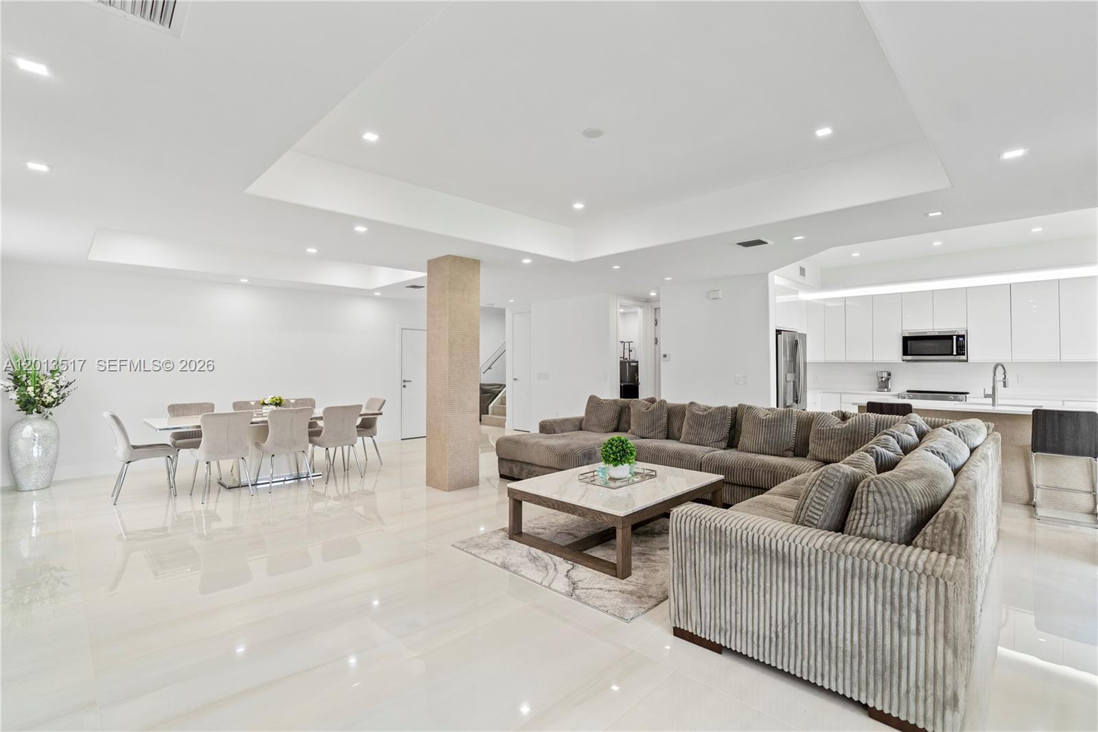 3188 NE 211th Ter Aventura, FL 33180
