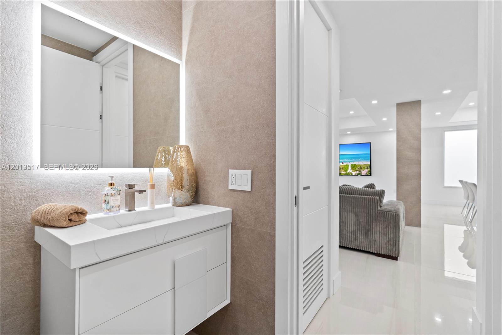 3188 NE 211th Ter Aventura, FL 33180