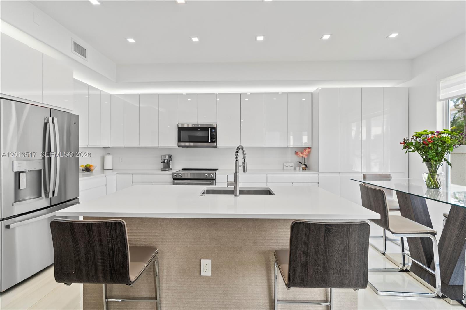 3188 NE 211th Ter Aventura, FL 33180