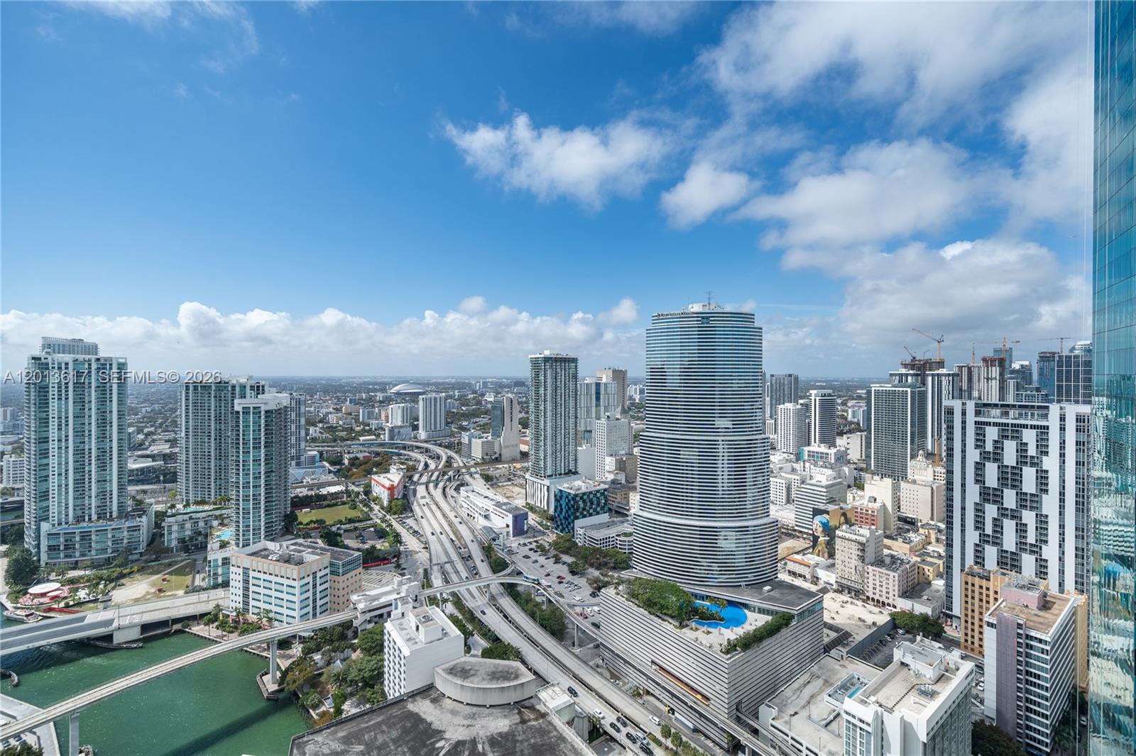 200 Biscayne Blvd Way #4902 Miami, FL 33131