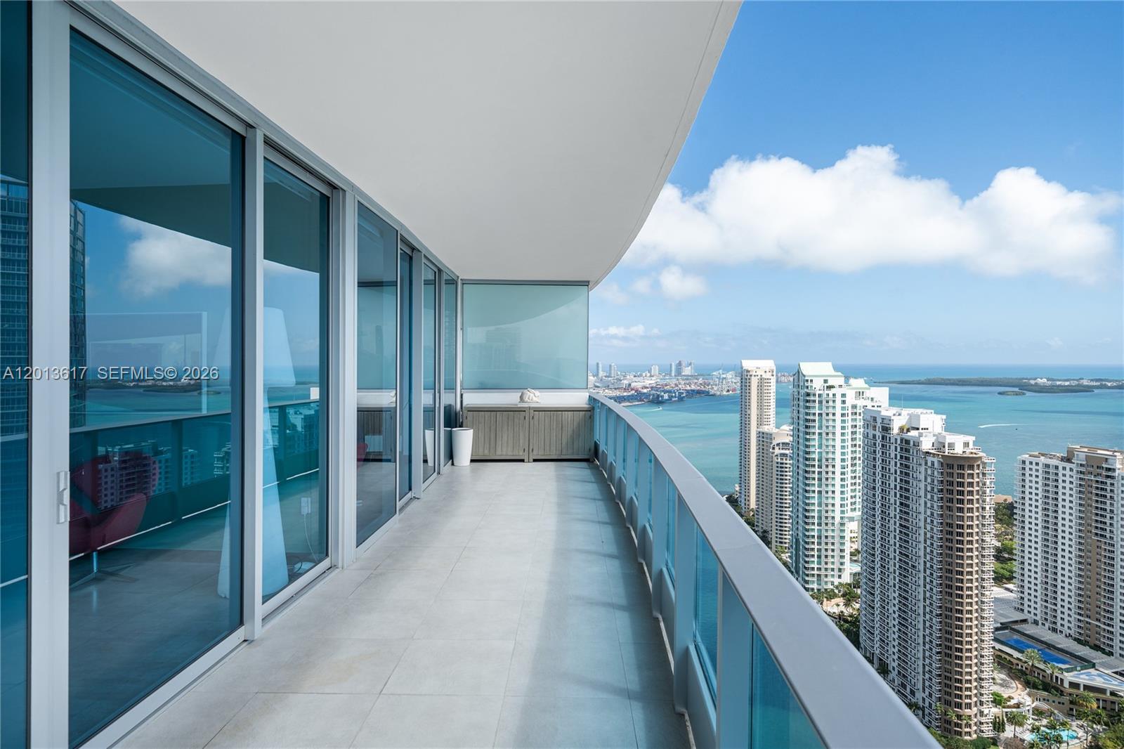 200 Biscayne Blvd Way #4902 Miami, FL 33131