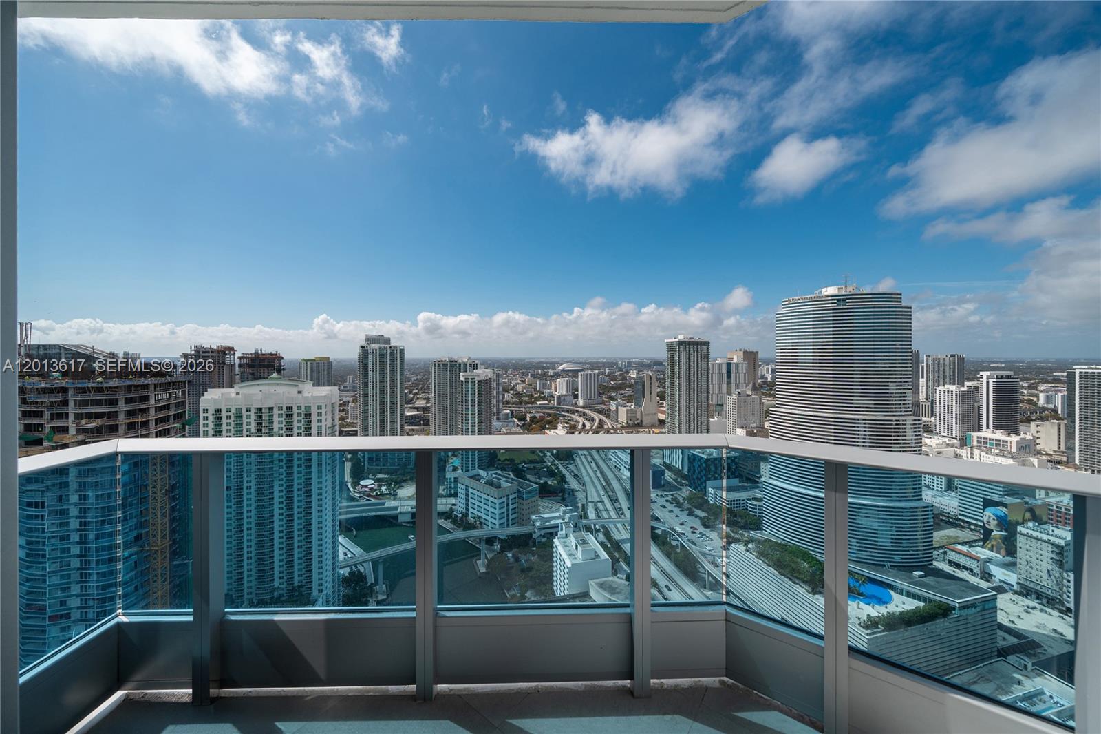 200 Biscayne Blvd Way #4902 Miami, FL 33131