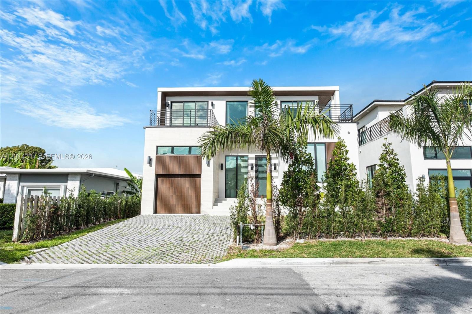 9280 Byron Ave Surfside, FL 33154