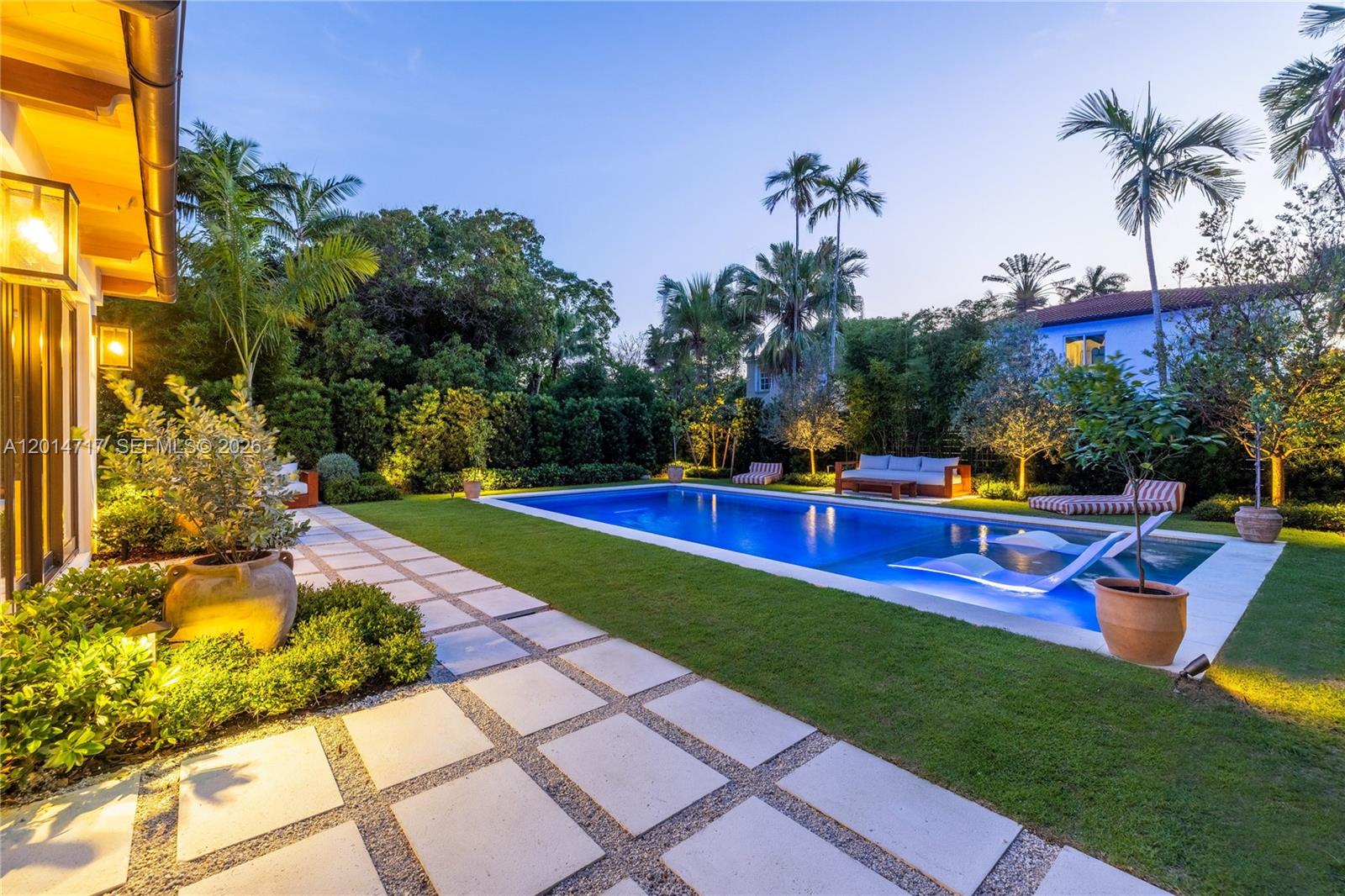 4430 Royal Palm Ave Miami Beach, FL 33140