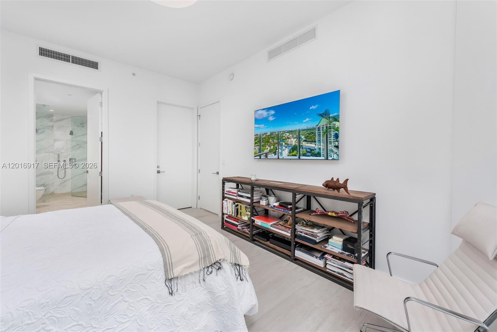 2831 S Bayshore Dr #2205 Miami, FL 33133