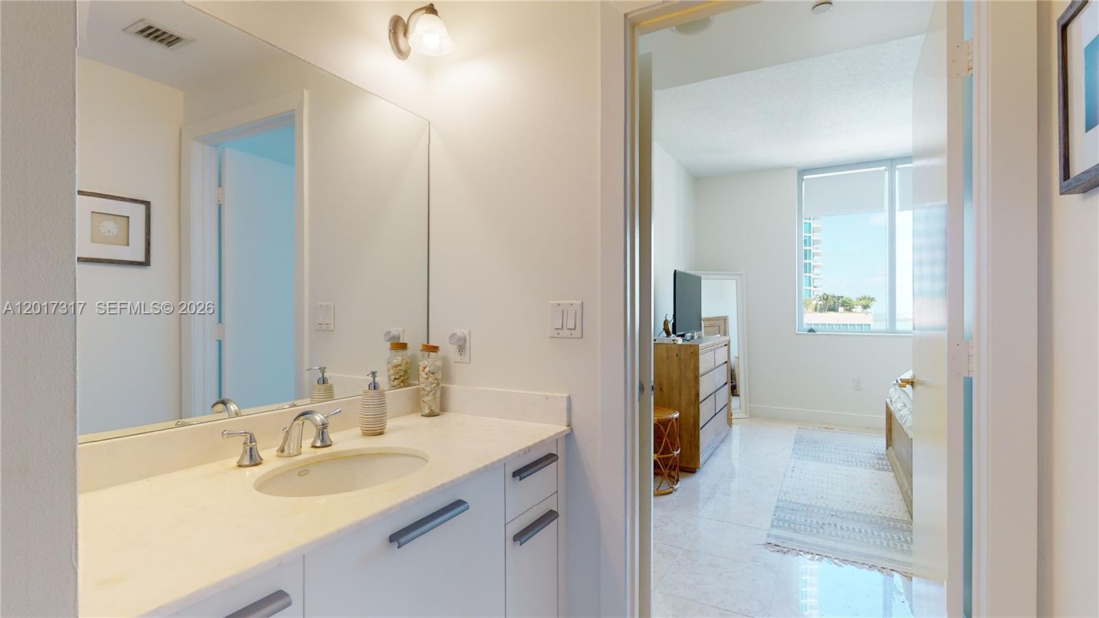 image 1060 Brickell - 106012